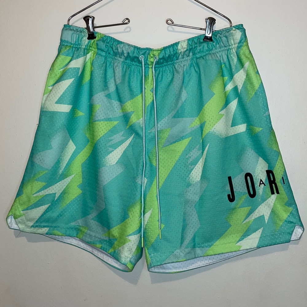 NWOT AIR JORDAN SHORTS MENS XL